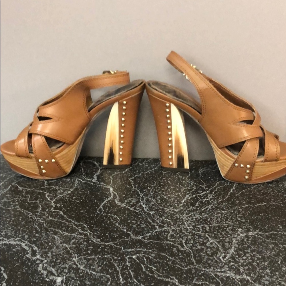 Gianni Bini platform heels